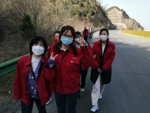 活动二 “三月女人天，健步乐无忧”健步走活动 (2).jpg