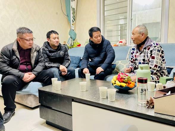 https://img.jianpian.info/2659100/article/20240208/18ca5104333a455a9ee109e5ec4a366d.jpg?imageView2/2/w/750/h/1400/q/80