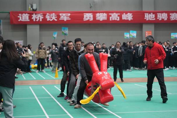 https://img.jianpian.info/2659100/article/20240111/2368ac5400d74932a946012f651006d2.jpg?imageView2/2/w/750/h/1400/q/80