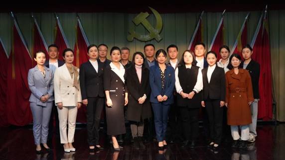 https://img.jianpian.info/3213630/article/20230322/2a601f67587e45e7bb917c7d2a8d3490.jpg?imageView2/2/w/750/h/1400/q/80